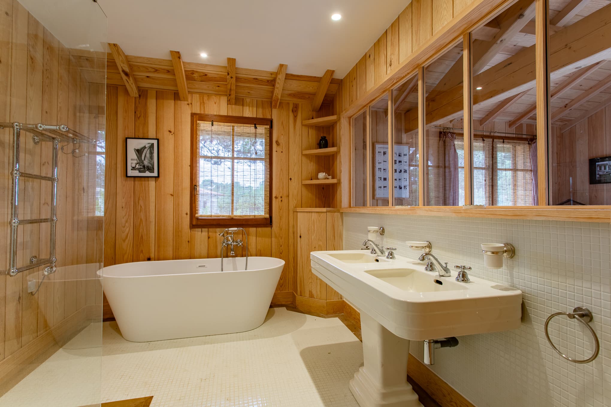 Cap Ferret bathroom 1