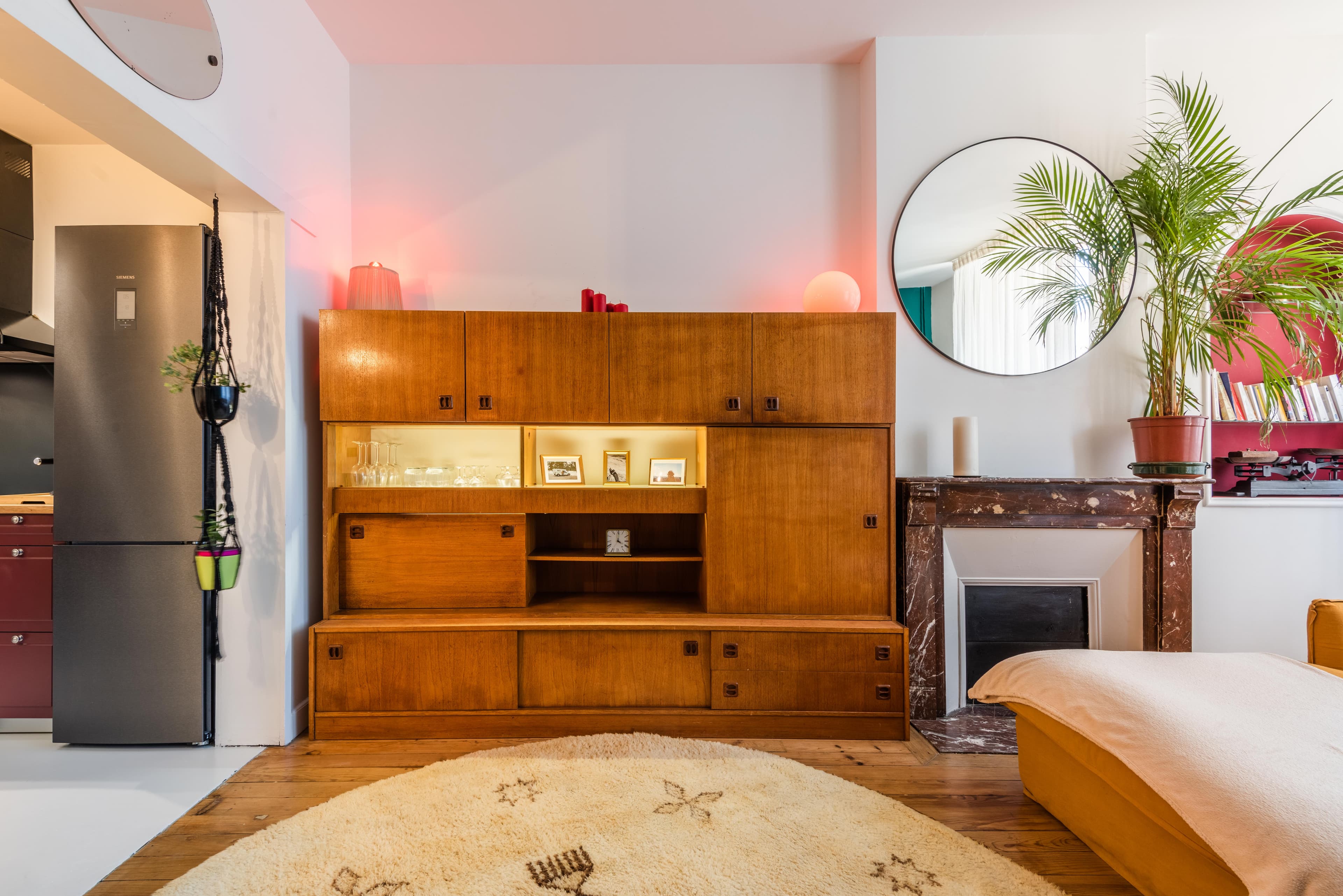 Bordeaux living room 2